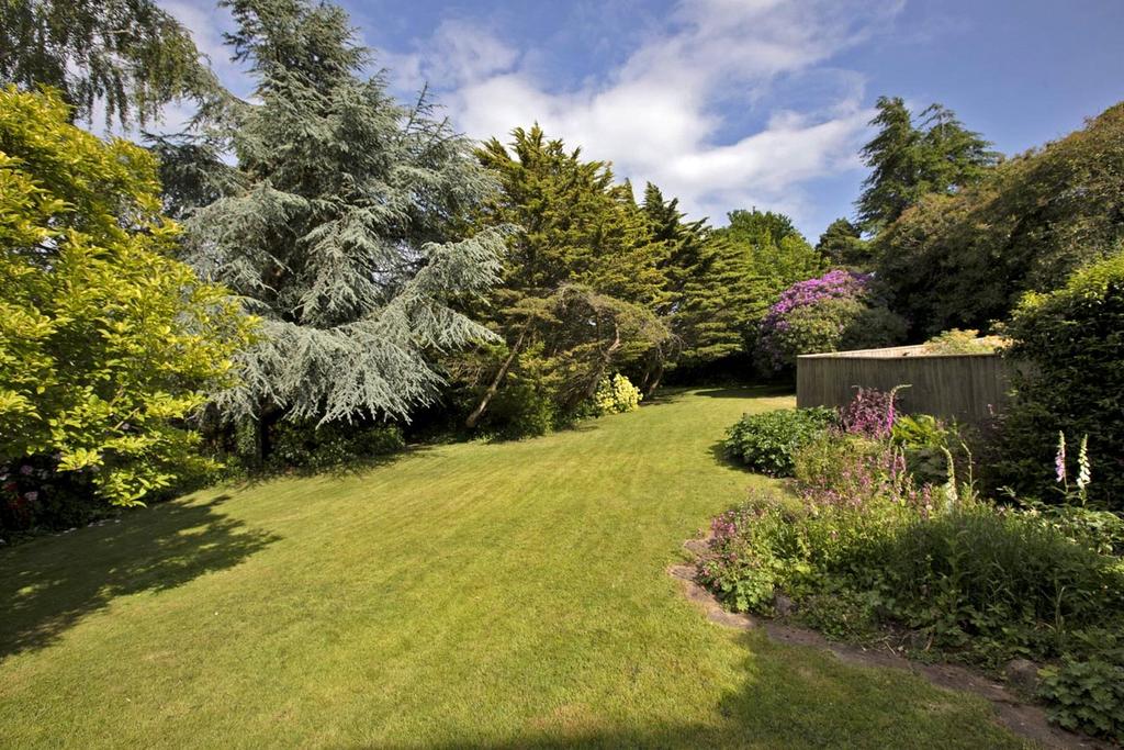Kenton, Exeter, Devon, EX6 4 bed terraced house for sale £700,000