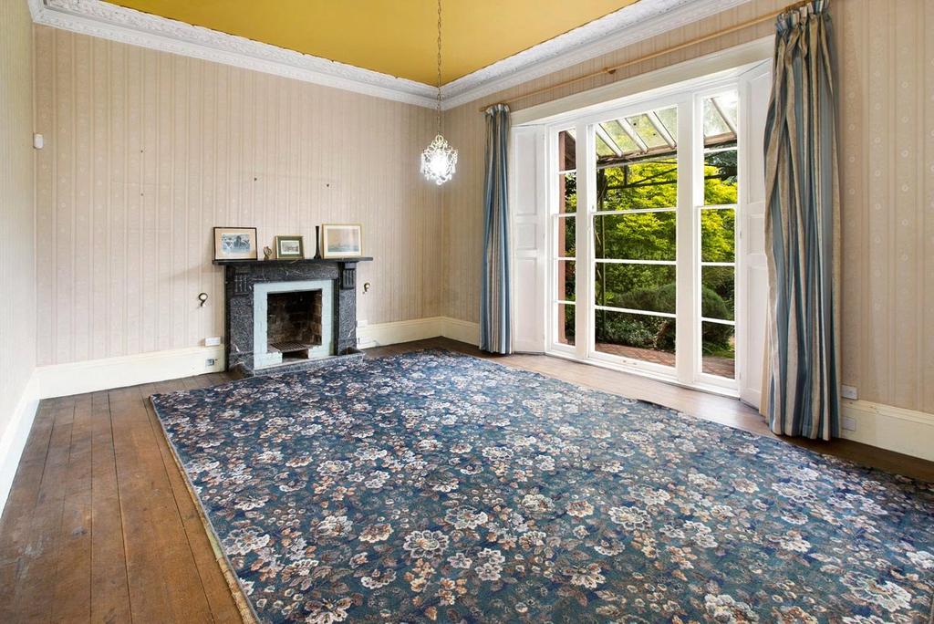 Kenton, Exeter, Devon, EX6 4 bed terraced house for sale £700,000