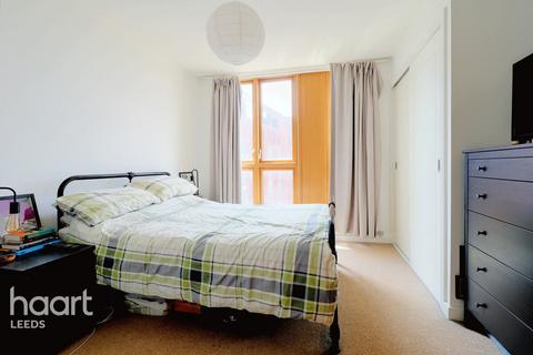1 bedroom apartment for sale - Wharf Approach, Leeds. LS1