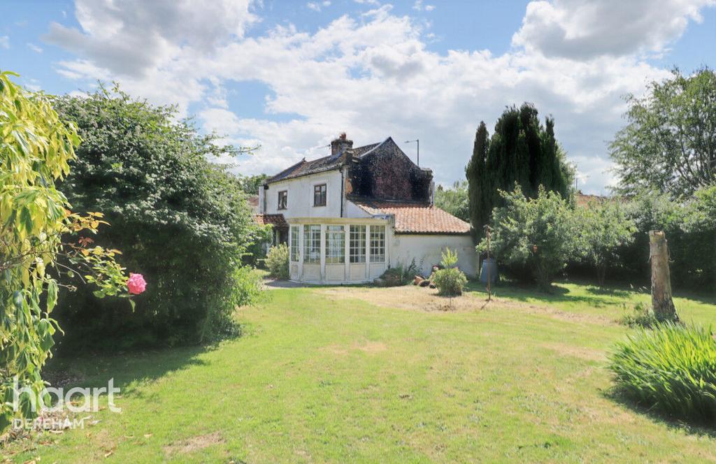 Market Street, Shipdham 2 bed cottage for sale £270,000