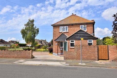 1 Ulster Avenue, Shoeburyness, Southend-on-sea, SS3 9HL