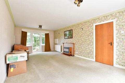32 Campbell Crescent, East Grinstead, RH19 1JR