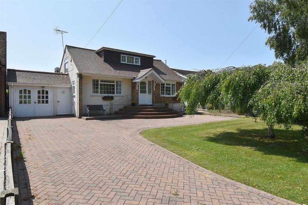 Grasmere Road, Chestfield, Whitstable 3 bed detached bungalow £675,000