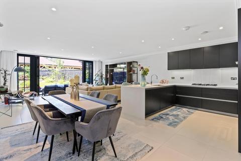undefined, Broadoaks Park Road, West Byfleet, Surrey, KT14.