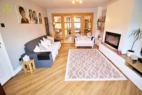 2 Dorket Grove, Westhoughton, Bolton, BL5 2QS
