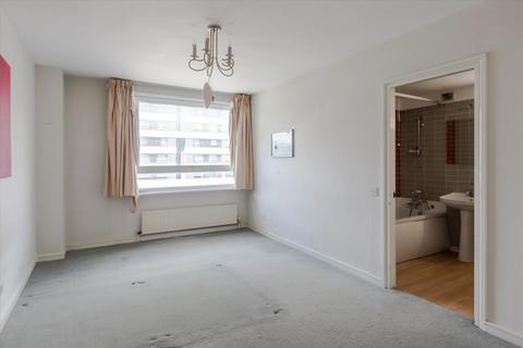 3 bedroom flat for sale, The Water Gardens, London, W2