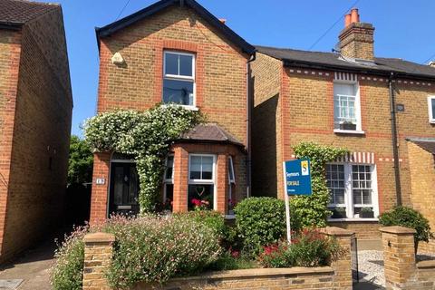 3 bedroom detached house for sale, Sunbury Lane, Walton On Thames, Surrey, KT12