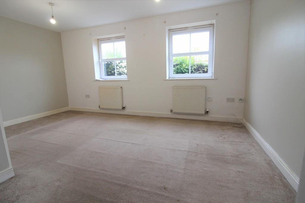Lea Place, Gainsborough 3 bed terraced house for sale £79,950