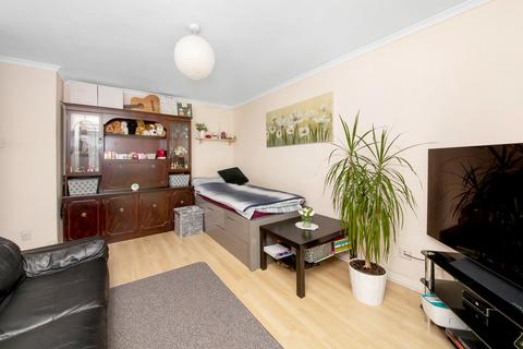 1 bedroom ground floor flat for sale, Bramley Hill, South Croydon