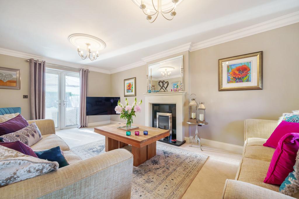 4 Highbank Court, Eamont Bridge, Penrith, Cumbria, CA10 2DY 4 bed