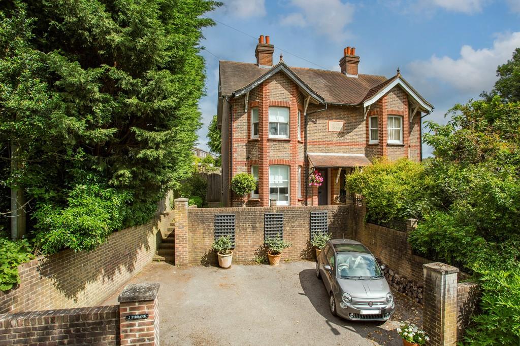 Hurtis Hill, Crowborough 3 bed semidetached house for sale £600,000