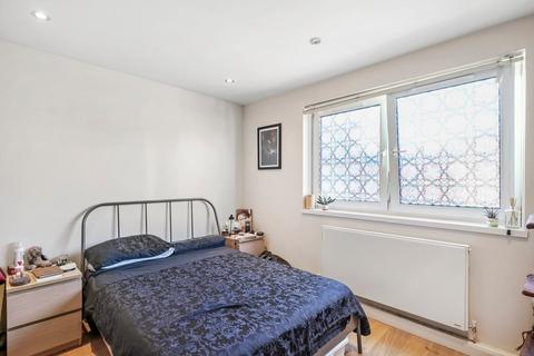 2 bedroom apartment for sale, Fermoy Road, London