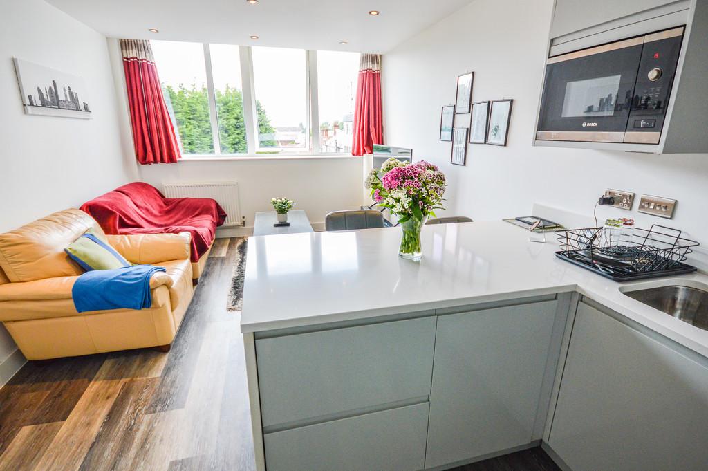 Kitchen - Lounge