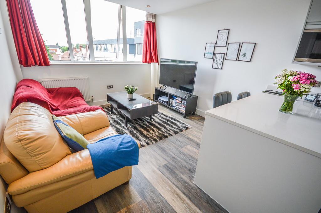 Kitchen - Lounge