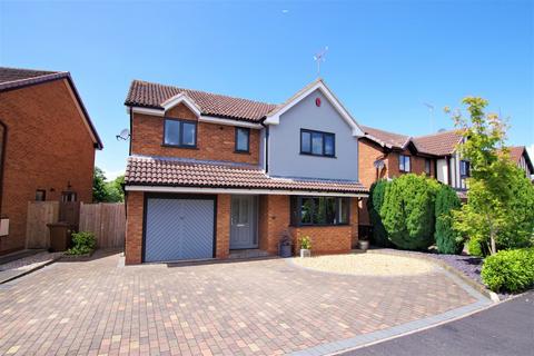 6 Swallow Close, Uttoxeter, ST14 8TS