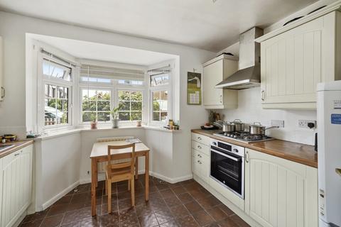 29 Rutland Walk, London, SE6 4LG