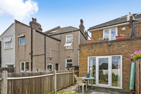 29 Rutland Walk, London, SE6 4LG