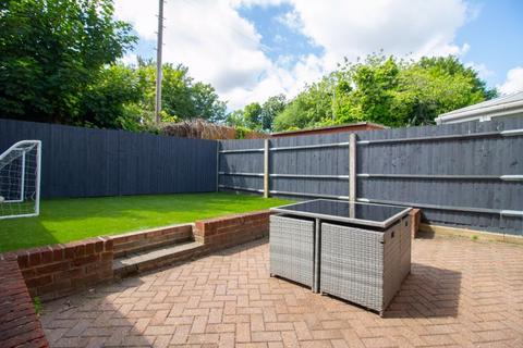 73 Oaklands, South Godstone, Godstone, RH9 8HX