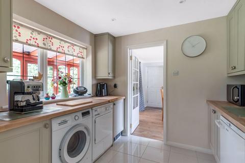 13 Chalet Close, Bexley, DA5 2EZ