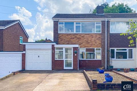 3 bedroom semi-detached house for sale - Frensham Close, Cheslyn Hay, WS6 7DL