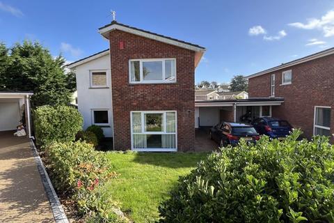 4 bedroom detached house for sale, 23 St. John Close, Cowbridge, The Vale of Glamorgan CF71 7HN