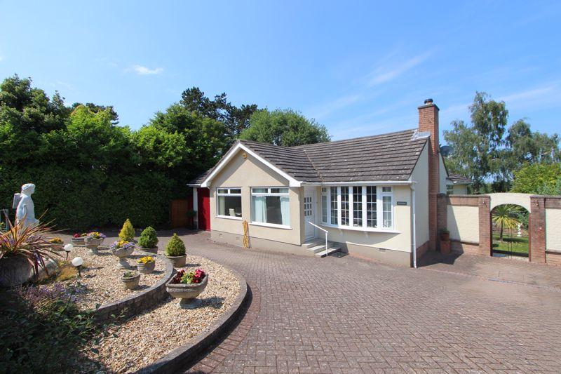 Wentworth Avenue, Upper Colwyn Bay 3 bed detached bungalow for sale £