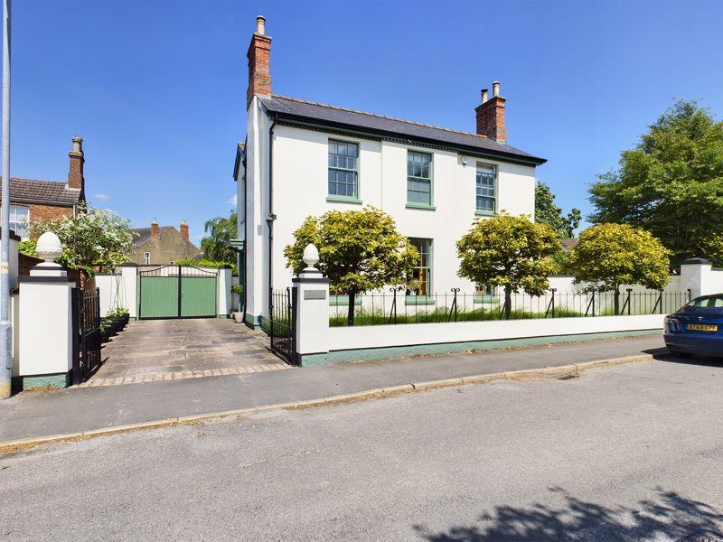 Onslow House, Mareham Road, Horncastle 5 bed detached house for sale