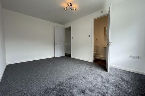 3 bedroom apartment to rent, Haswell Gardens, North Shields NE30