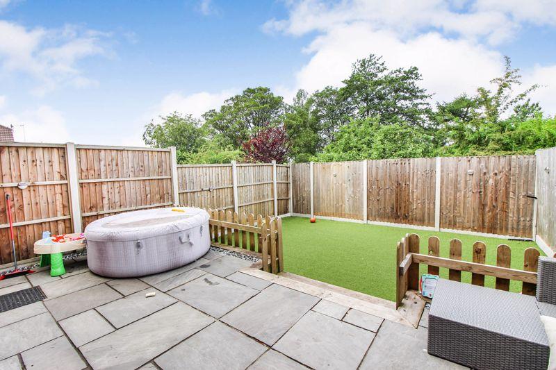 Pickwood Avenue, Leek 3 bed semidetached house for sale £294,950
