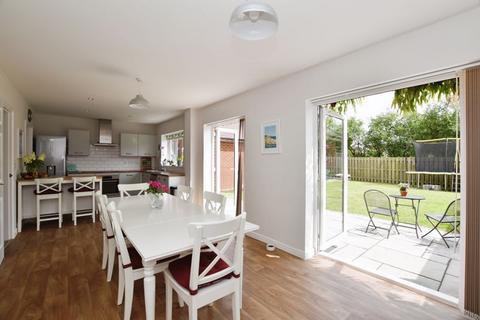 1 Bundy Grove, Downton, Salisbury, SP5 3FP