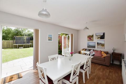 1 Bundy Grove, Downton, Salisbury, SP5 3FP