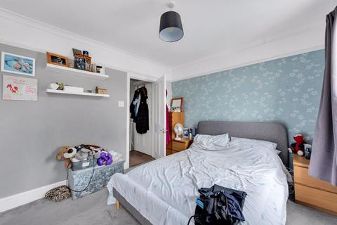 11 Canon Road, Bromley, BR1 2SJ