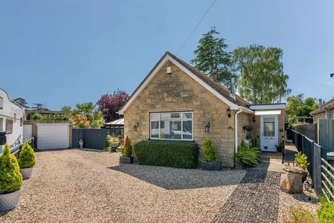 14 Busby Close, Stonesfield, Witney, OX29 8EU