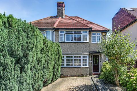 118 Benhurst Gardens, South Croydon, CR2 8NW