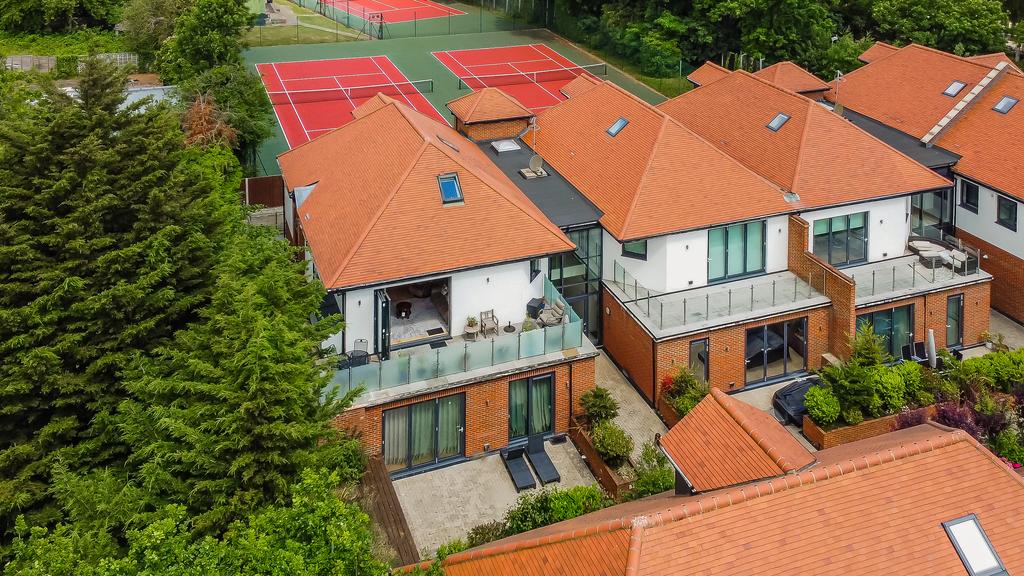 Eden Lodges