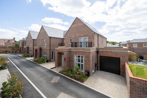 3 bedroom link detached house for sale, Plot 128, The Kew at Wilton Park, Gorell Road HP9
