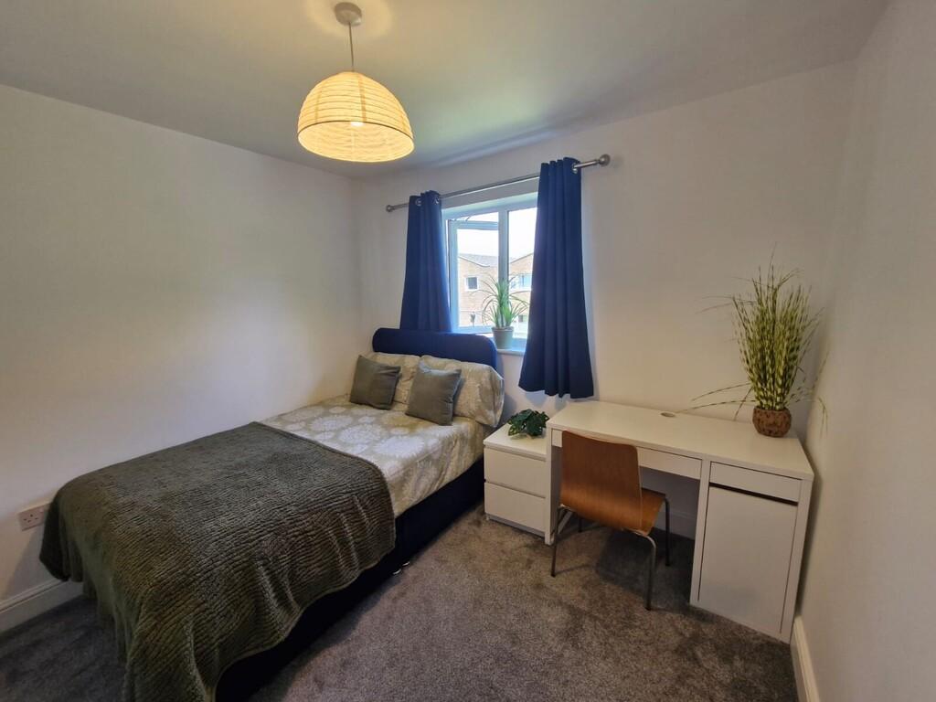 1 bedroom in a house share to rent