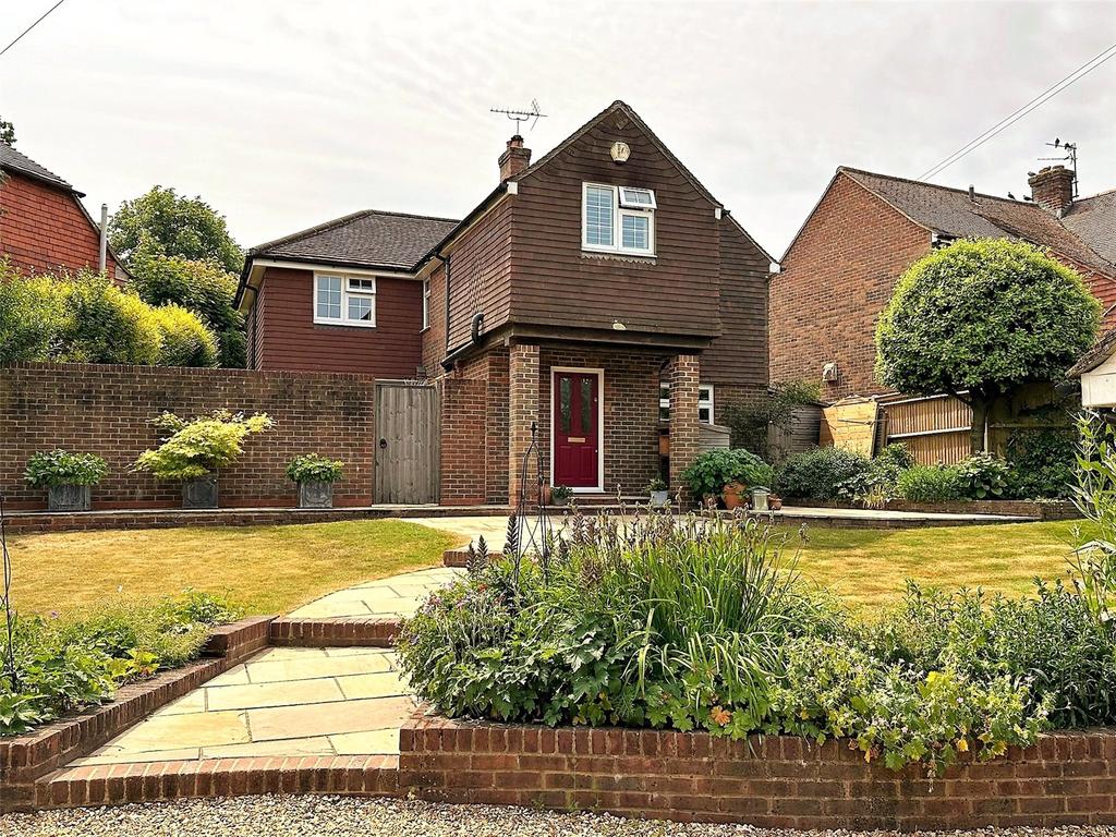 Snatts Road, Uckfield, East Sussex, TN22 4 bed detached house for sale