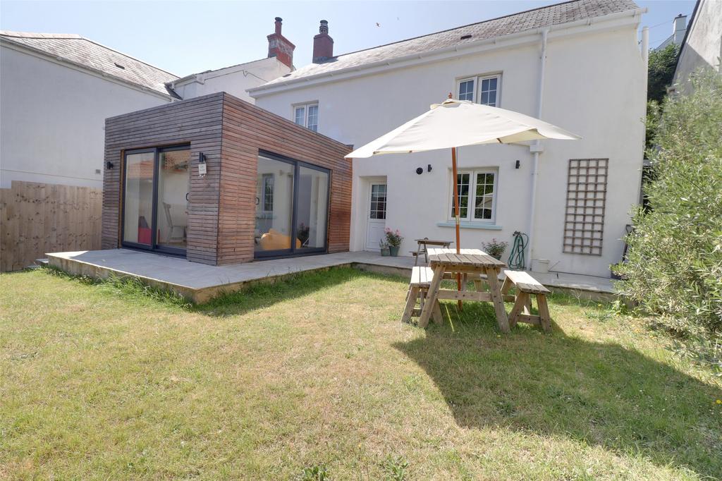 North Street, Braunton, Devon, EX33 3 bed detached house £500,000