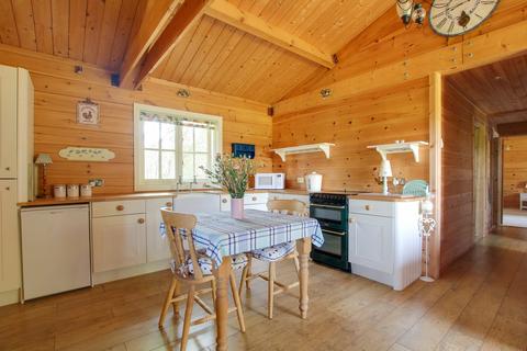 3 bedroom log cabin for sale, Ogdens, Fordingbridge, SP6