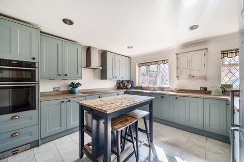 16 Buxton Close, Meppershall, Shefford, SG17 5QF
