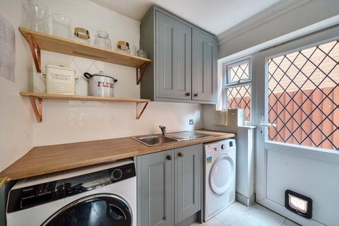 16 Buxton Close, Meppershall, Shefford, SG17 5QF