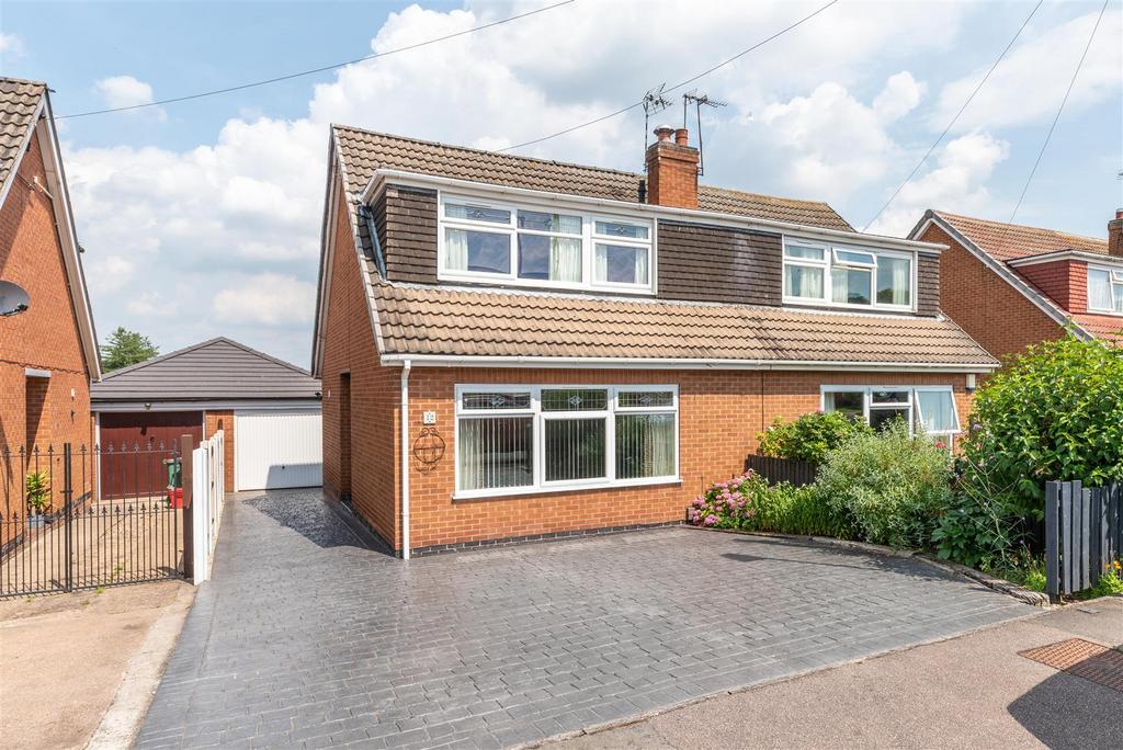 Crabtree Close, Castle Donington DE74 3 bed semi-detached house - £250,000