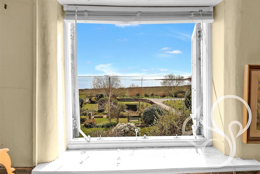 Coast Road, West Mersea Colchester CO5 5 bed detached house for sale