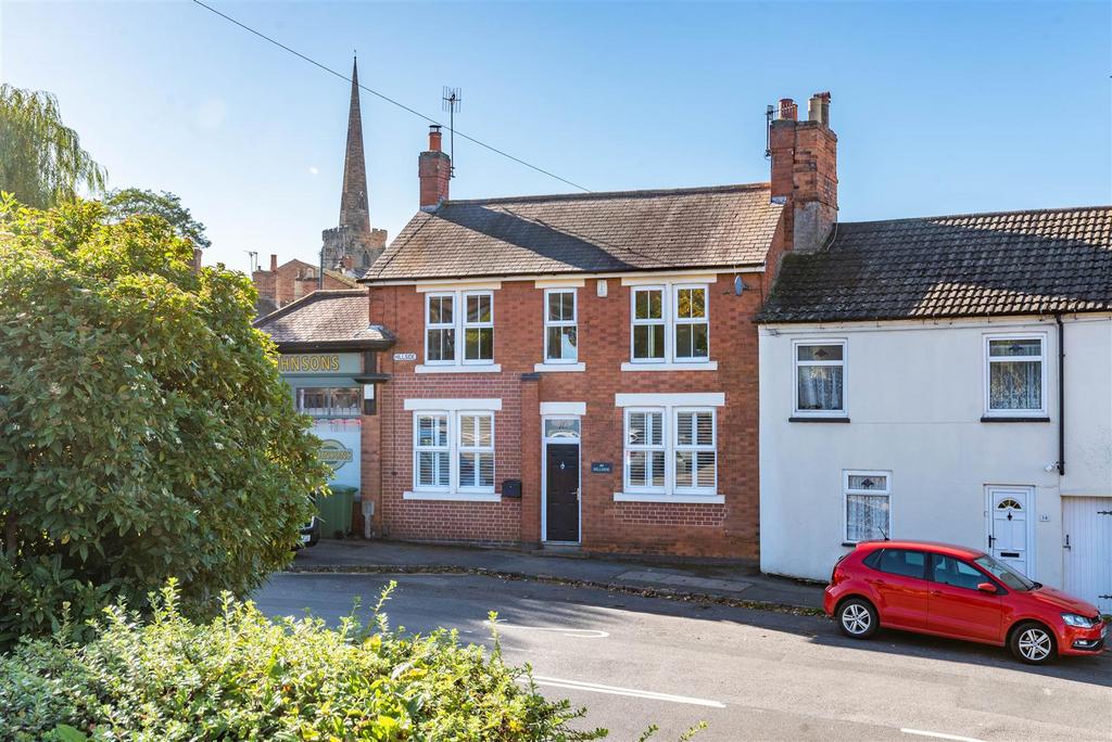 Hillside, Derby DE74 3 bed semidetached house £325,000