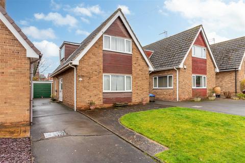 19 Bakewell Drive, Castle Donington, Derby, DE74 2NF