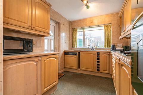 19 Bakewell Drive, Castle Donington, Derby, DE74 2NF