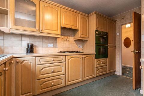 19 Bakewell Drive, Castle Donington, Derby, DE74 2NF