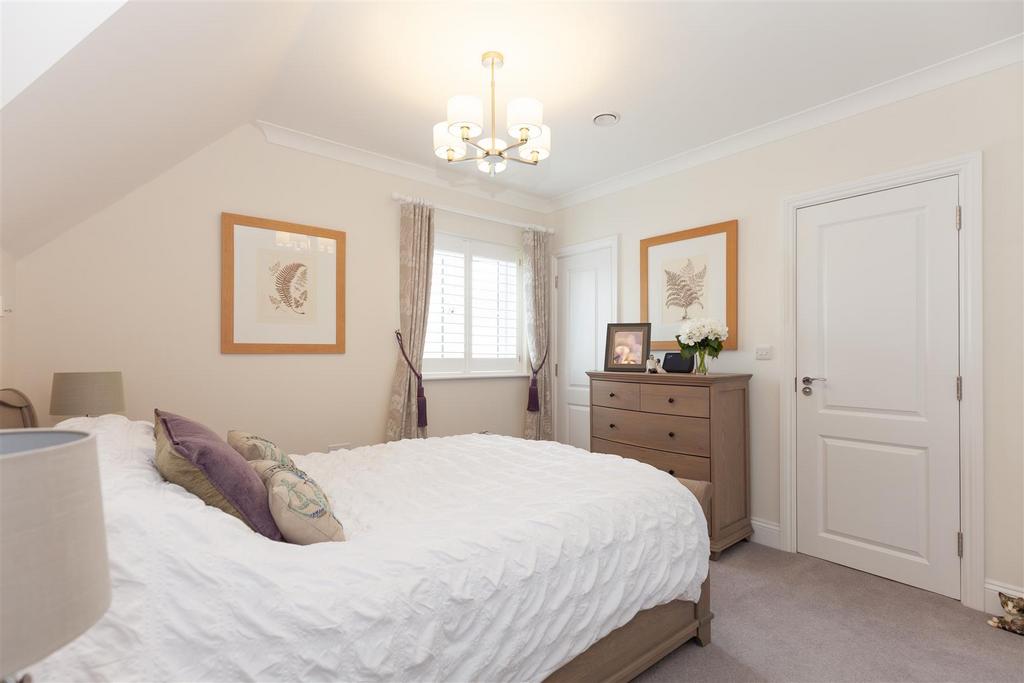 Master Bedroom 2.jpg