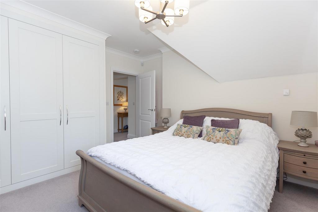 Master Bedroom 3.jpg